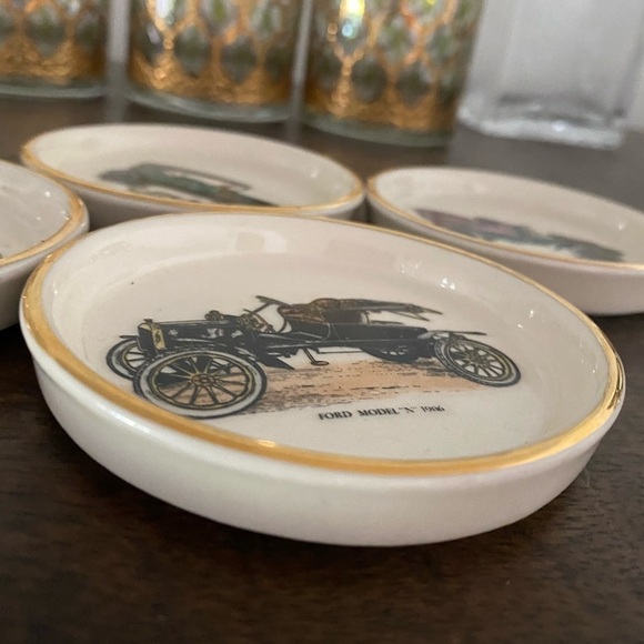 4 very collectible vintage HYALYN mini trinket dishes - Picture 3 of 9